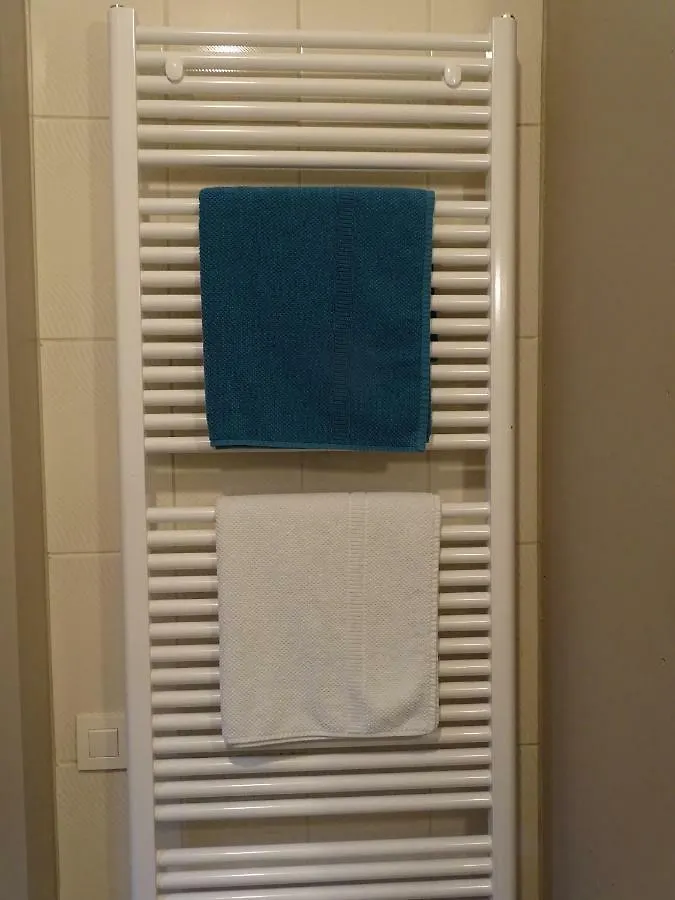 Suite 11 Антверпен 2*,  Бельгия